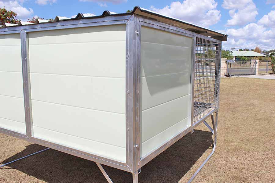 Raised dog kennels hotsell